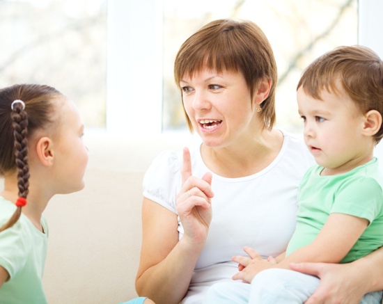 differences between disciplining children and abusing children