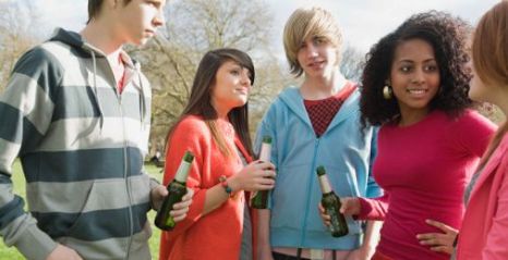 teens drinking alcohol