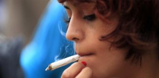 Ways to Guide your Teen to Quit Smoking
